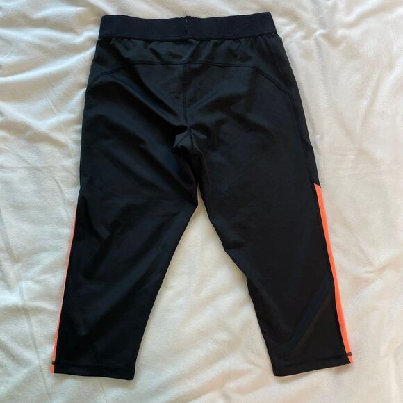 Med Adidas Techfit Climalite Medium Compression Running/Athletic Leggings/Capris - Picture 4 of 11